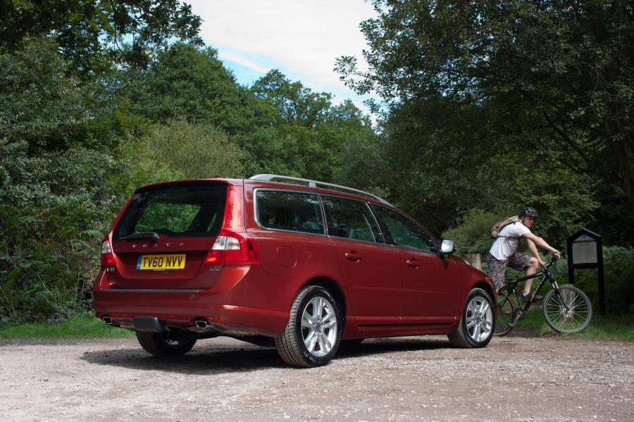  Volvo V70 2010 года  (фото 12 из 62)